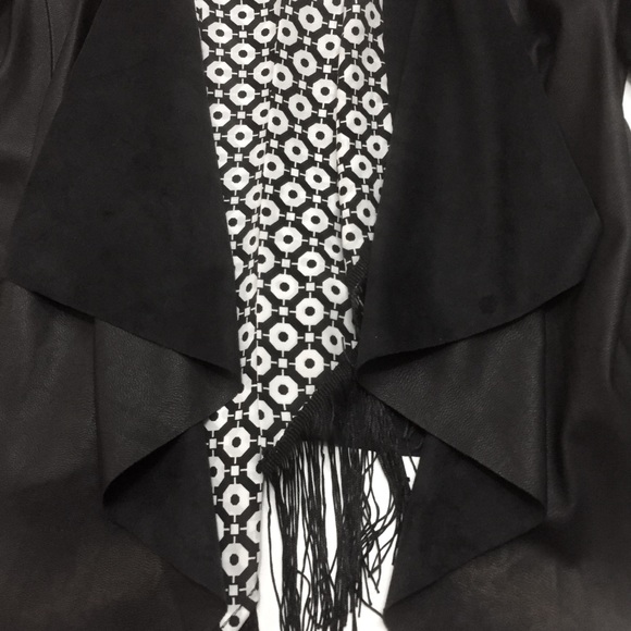 🛑SOLD🛑Open Front Leather Jacket - Picture 2 of 7